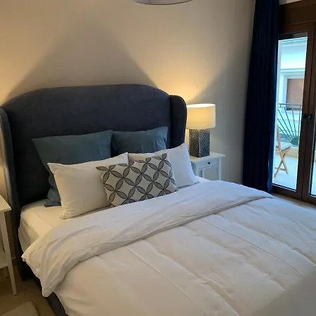 アパート Divine Meteora Luxury Midtown