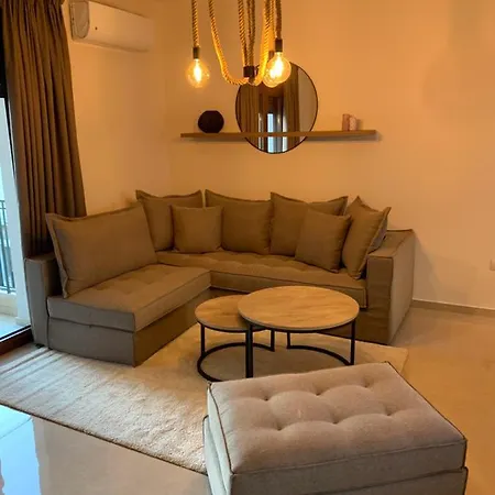 Divine Meteora Luxury Midtown Apartament *