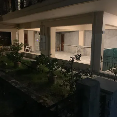 Divine Meteora Luxury Midtown *